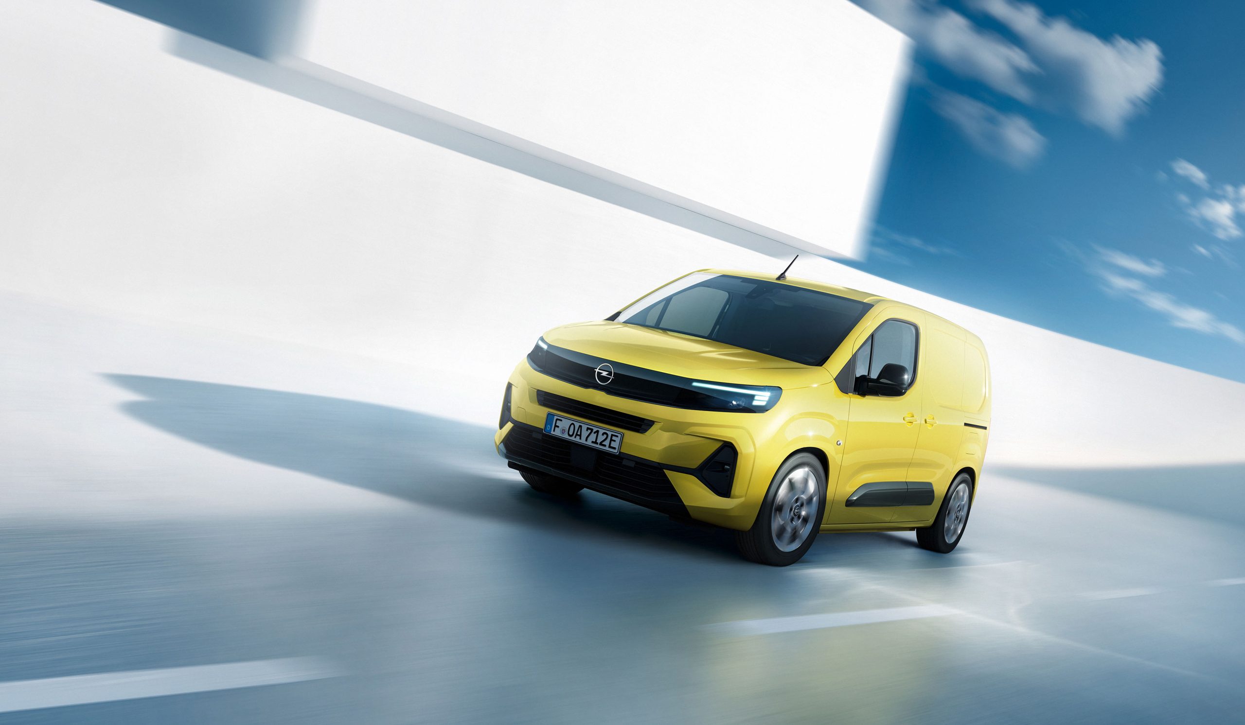 Opel’in Yenilenen Hafif Ticari Araç Ailesi Türkiye Genelinde Roadshow’a Çıktı!