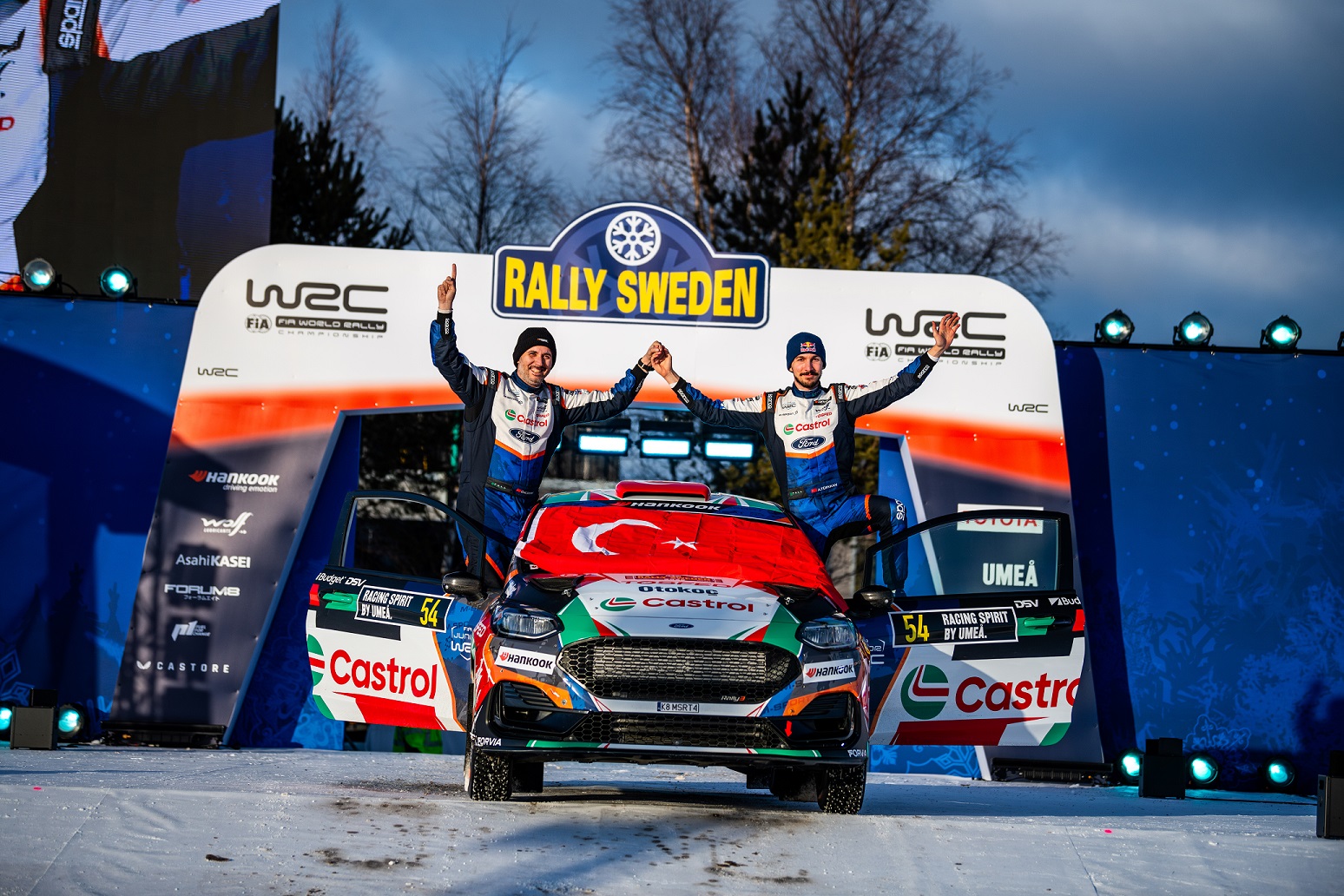 Gill, İsveç’te Zaferi Kazandı, Ancak Johansson Erken Junior WRC Liderliğini Ele Geçirdi