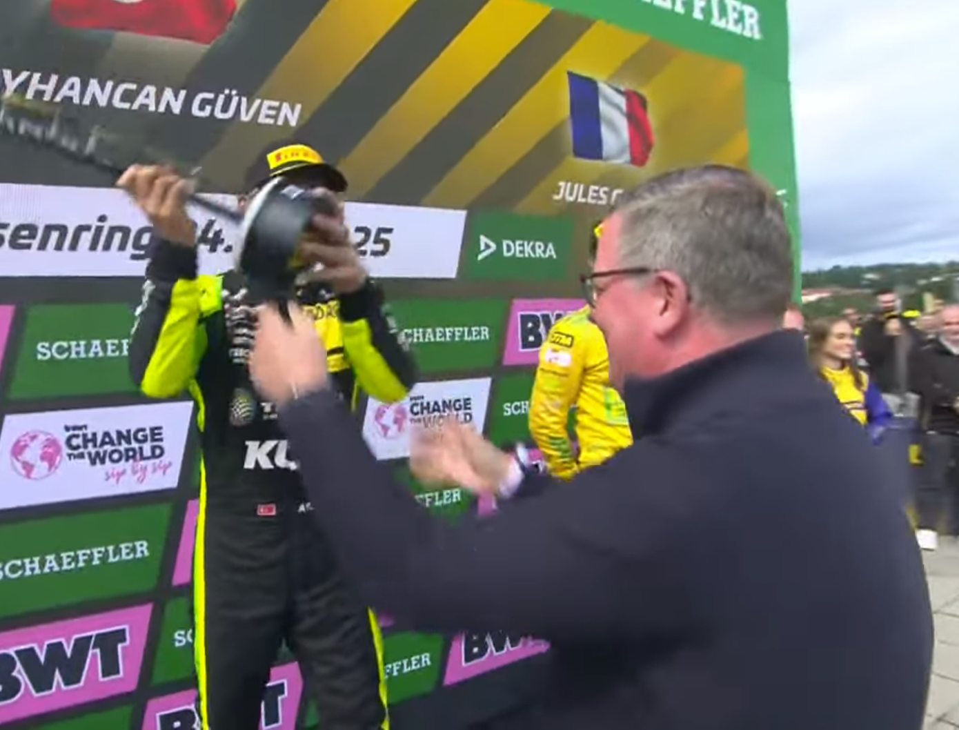Sachsenring’de Tarihi Hafta Sonu: Ayhancan Güven’den Çifte Zafer!