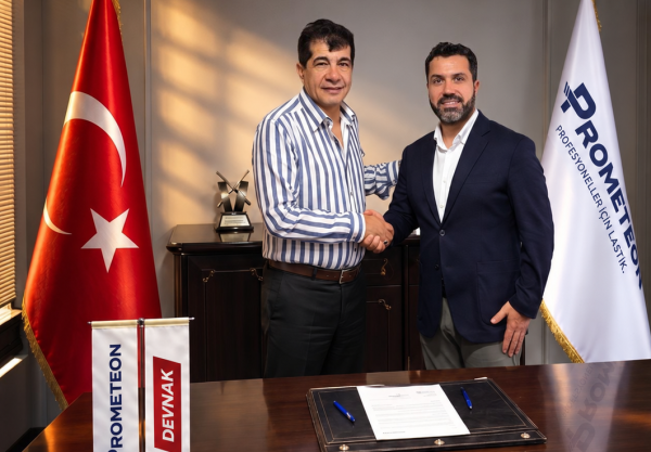 Devnak ve Prometeon yöneticileri Ömer Tekin ile Uğur Aydın