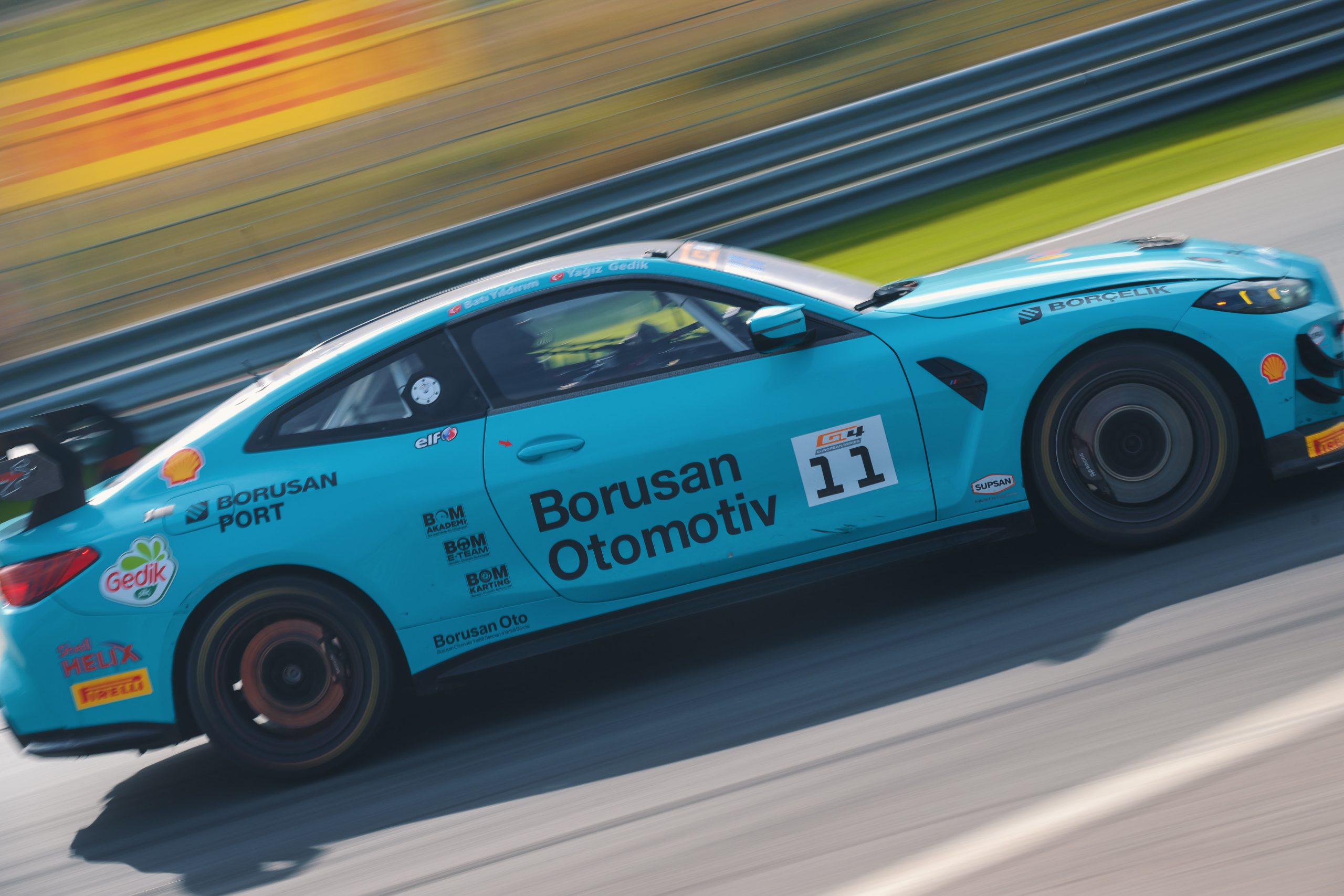 BOM GT4 Avrupa Silver pilotlar ucunculugu