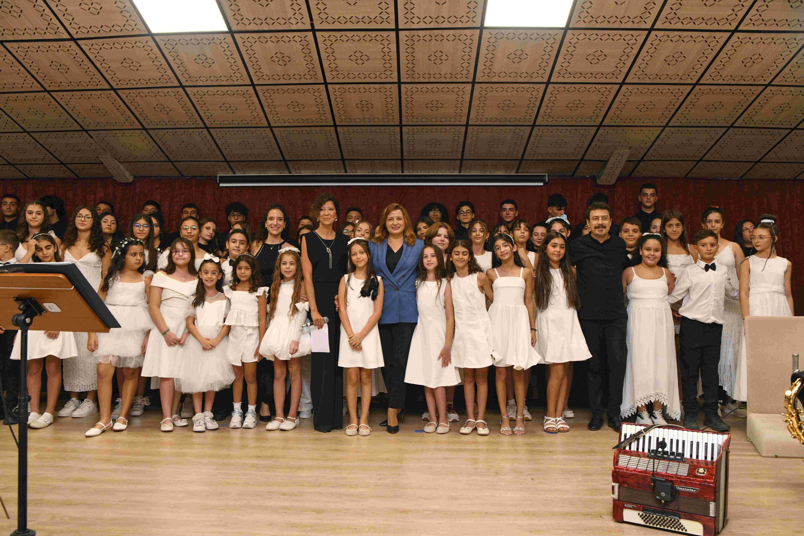 Hatay Akademi Çocuk ve Gençlik Korosu konserinden kare