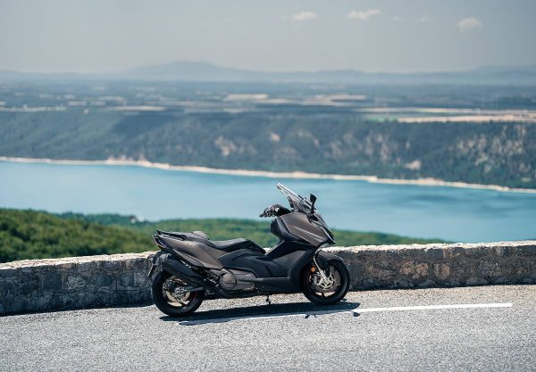 KYMCO AK575 motosiklet