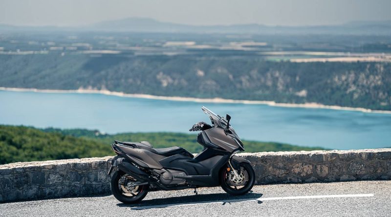 KYMCO AK575 motosiklet