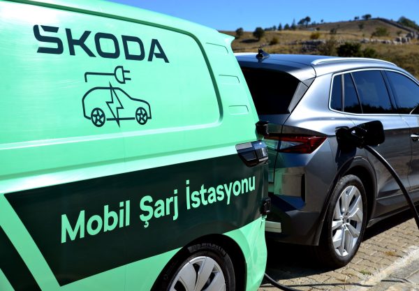 Škoda mobil şarj aracı ve elektrikli otomobil