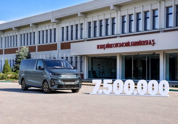 Tofaş Bursa 7.5 milyonuncu araç Fiat Ulysse