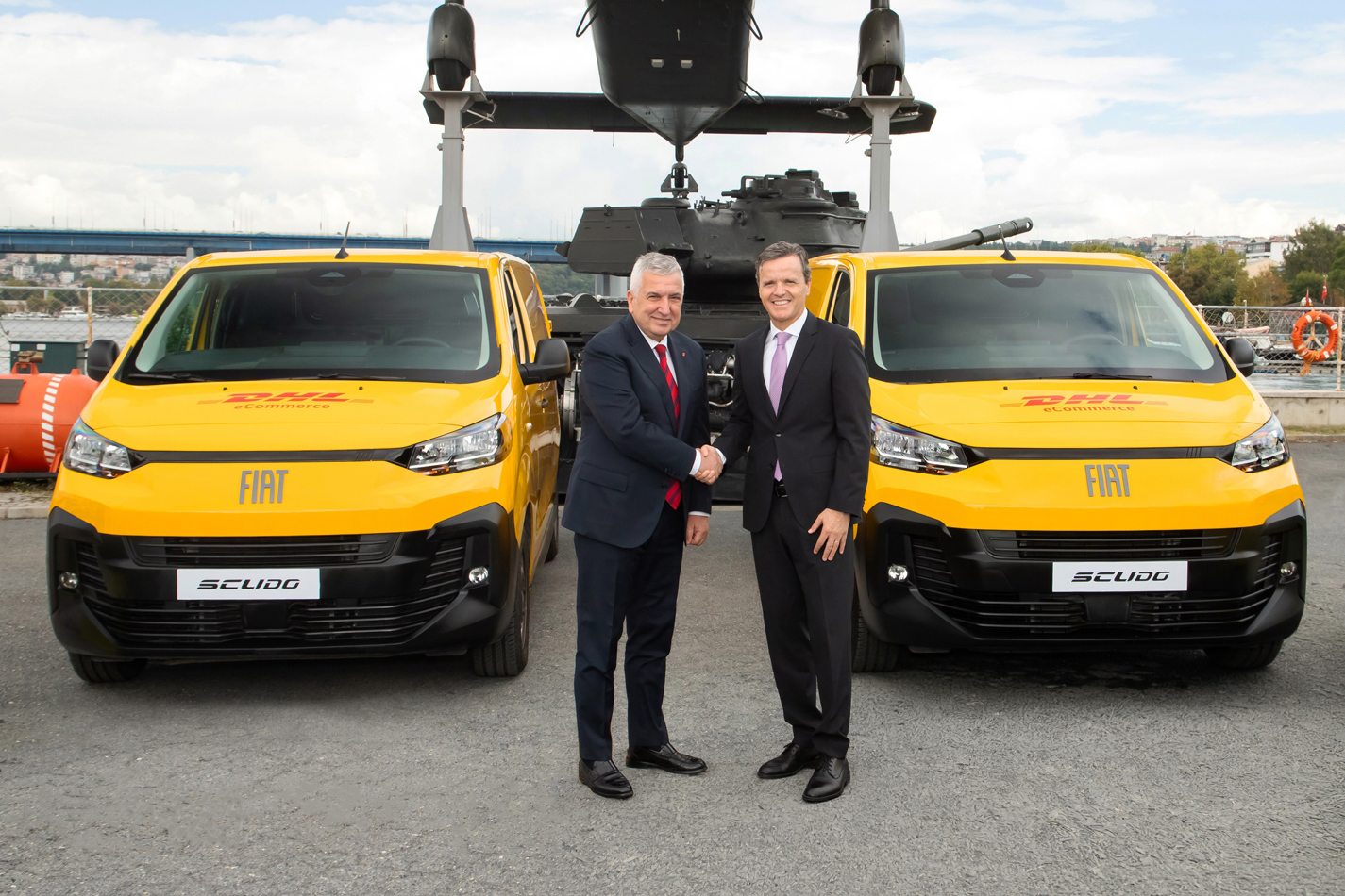 Tofaş CEO’su Cengiz Eroldu-DHL eCommerce CEO’su Pablo Ciano-1.jpg
