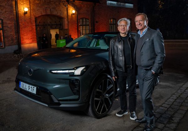Volvo Cars ve NVIDIA, güvenli otonom sürüş teknolojilerini geliştirmek için iş birliklerini genişletiyor