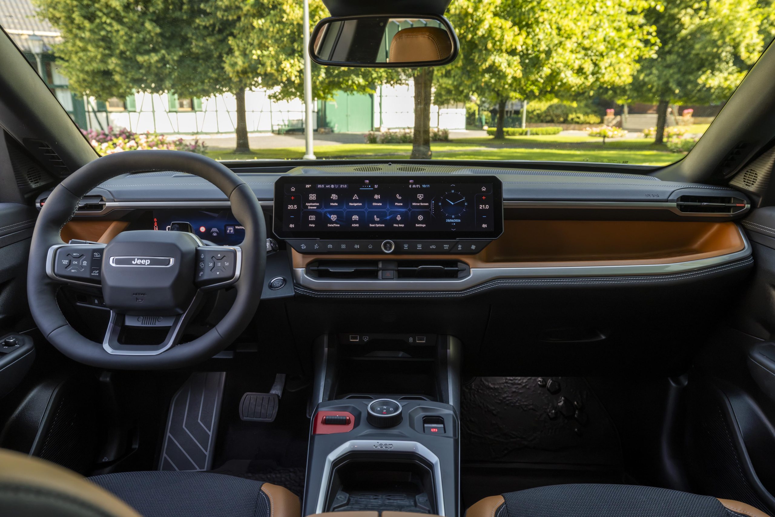 Yeni Jeep Compass Summit İç Mekan-1