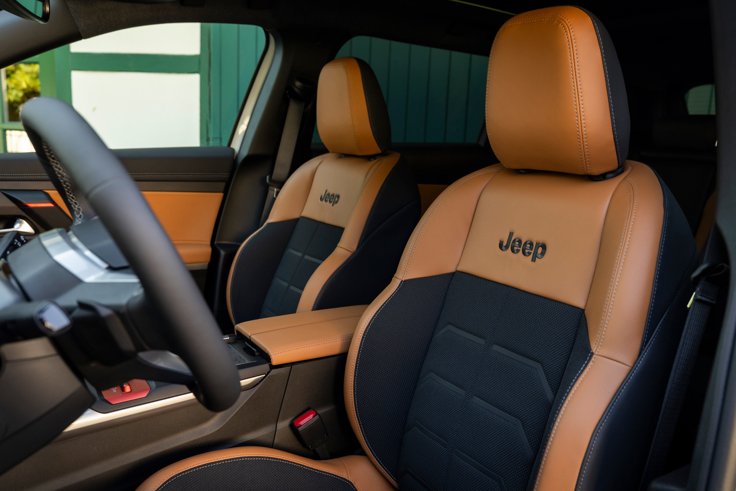 Yeni Jeep Compass Summit İç Mekan-2