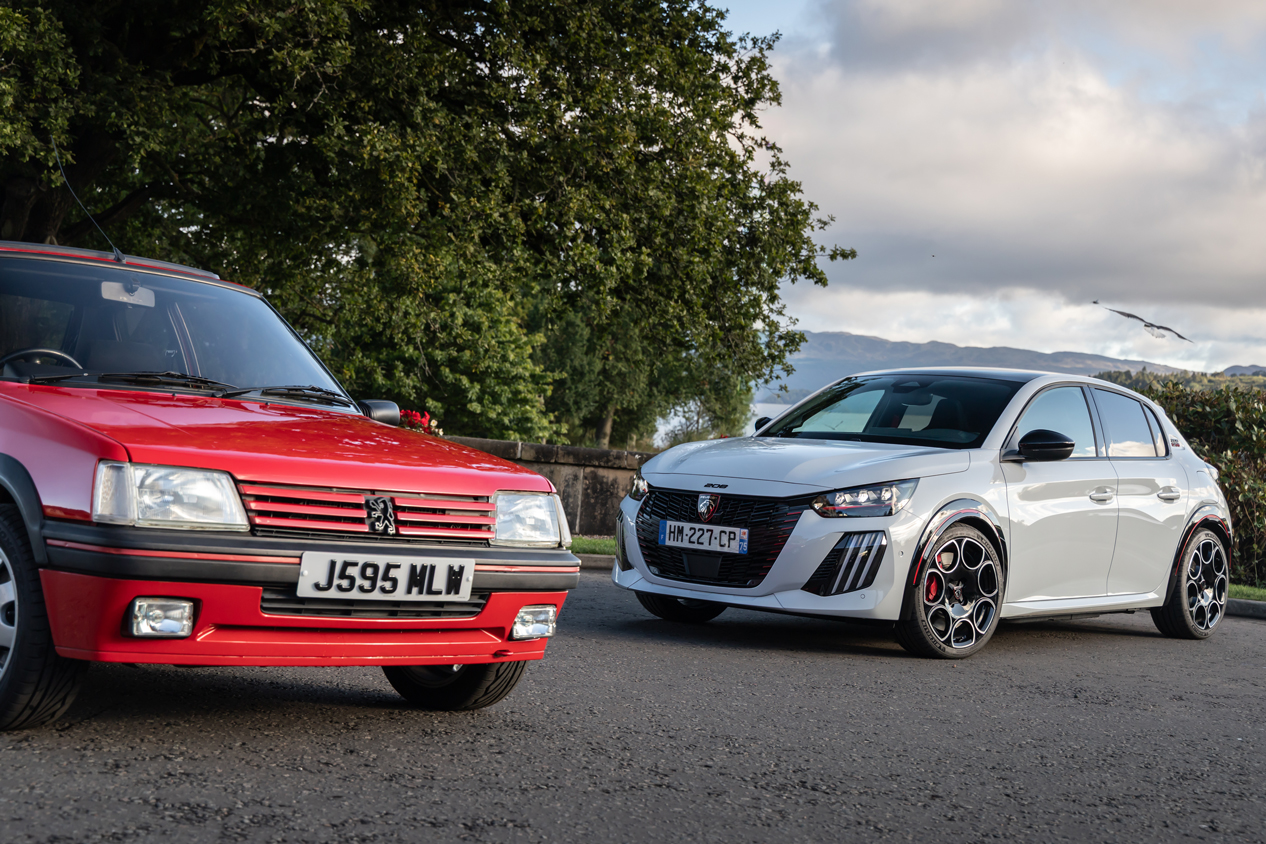 Yeni Peugeot E-208 GTi ve Peugeot 205 GTi